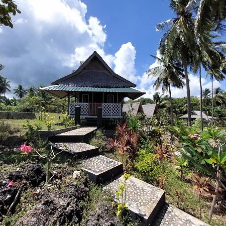 Sunari Beach Resort Selayar Matalalang Buitenkant foto
