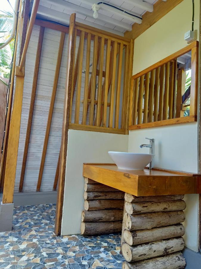 Sunari Beach Resort Selayar Matalalang Buitenkant foto