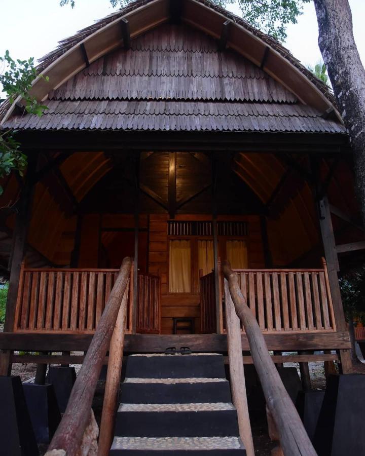 Sunari Beach Resort Selayar Matalalang Buitenkant foto